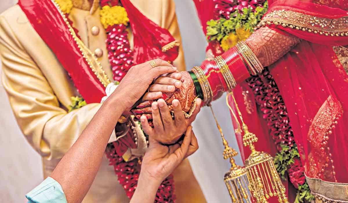 21 ఏండ్లు వచ్చాకే లగ్గం!