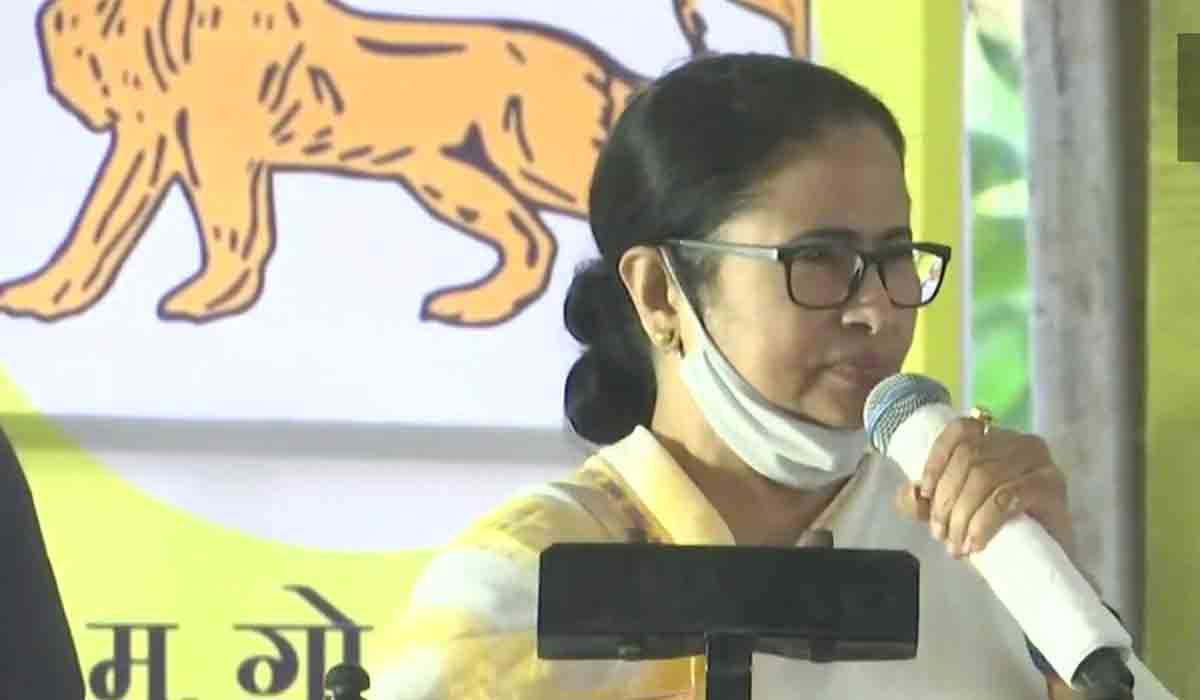 కేంద్ర హోంమంత్రి రాజీనామా చేయ‌రా? ప్ర‌ధాని చ‌ర్చించ‌రా? మ‌మ‌త‌