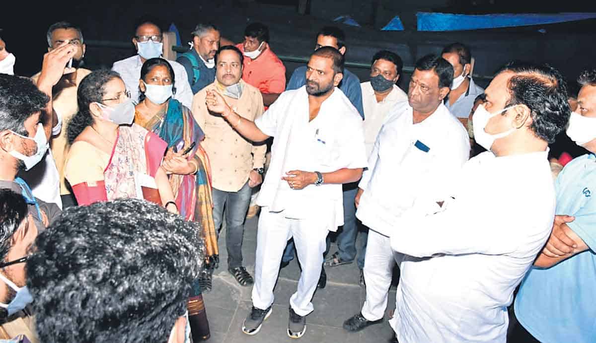 బాస్కెట్‌బాల్‌, స్కేటింగ్‌ అభివృద్ధికి చర్యలు: మంత్రి శ్రీనివాస్‌గౌడ్‌