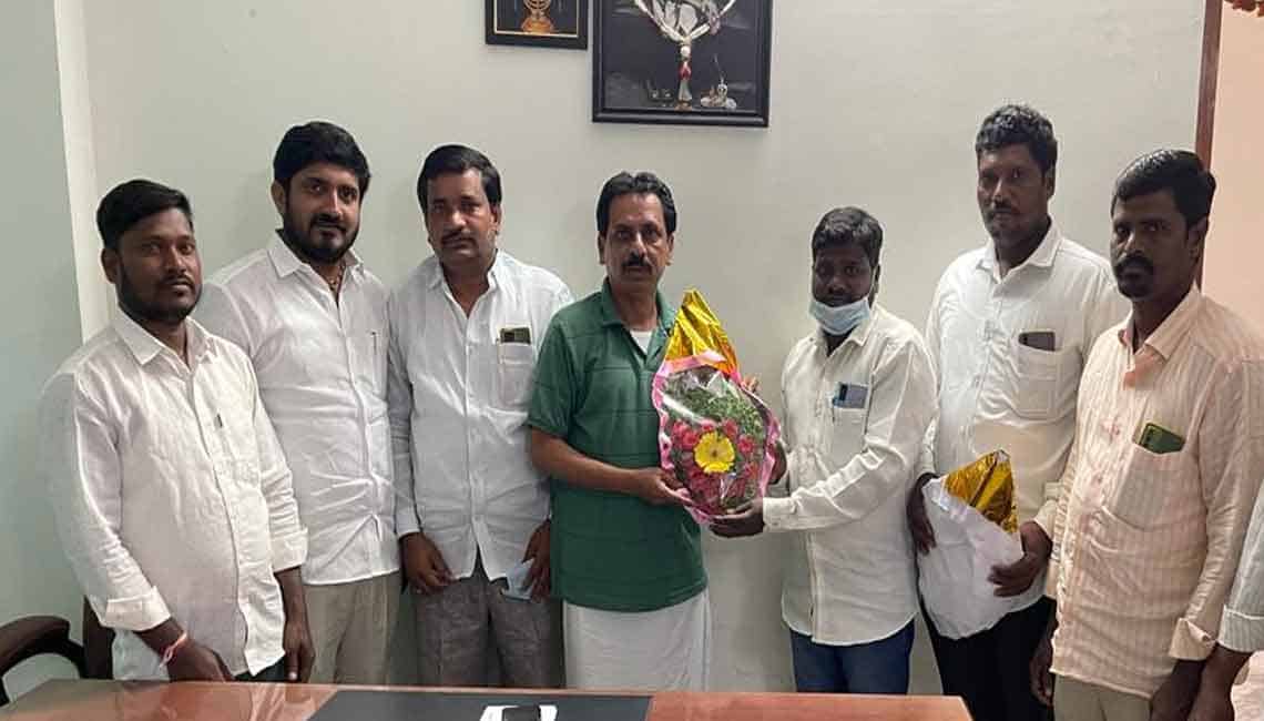 Letter | గ్రామ అభివృద్దికి నిధులు మంజూరు చేయాలని కోరుతూ ఎమ్మెల్యే కు వినతి..