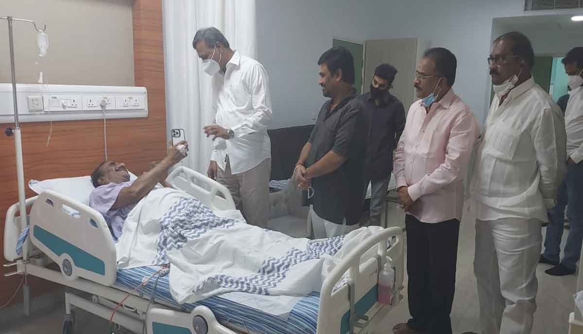 MLA VANAMA | ఎమ్మెల్యే వనమాను పరామర్శించిన ఎమ్మెల్సీ పల్లా..