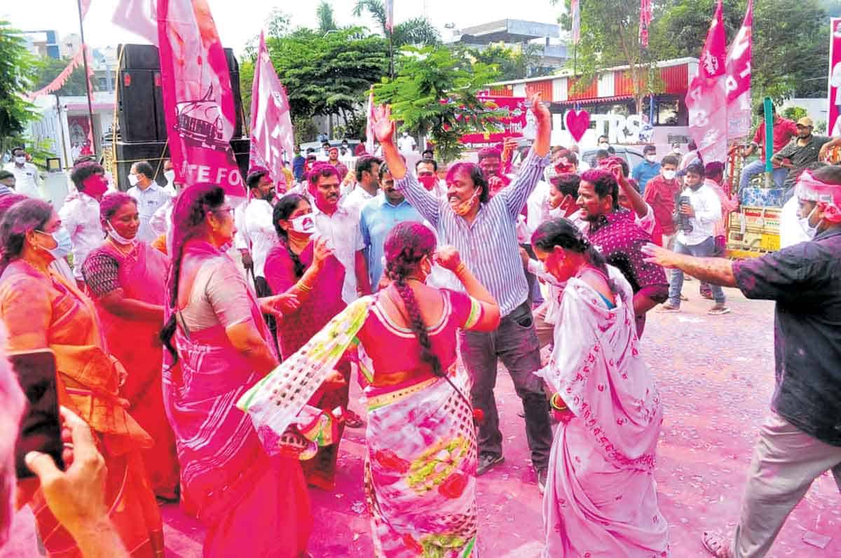 టీఆర్‌ఎస్‌ అజేయం.. అదే తీర్పు