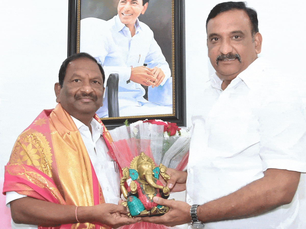 మంత్రి కొప్పులను  కలిసిన ఎమ్మెల్సీ భాను ప్రసాదరావు