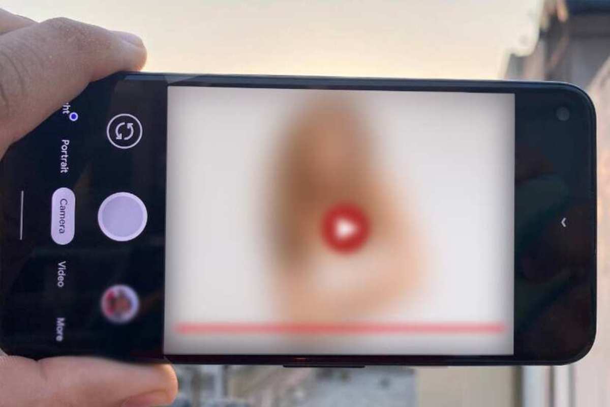 Video recording | ఇంటర్‌నెట్‌ మరమ్మతుల కోసం వచ్చి..