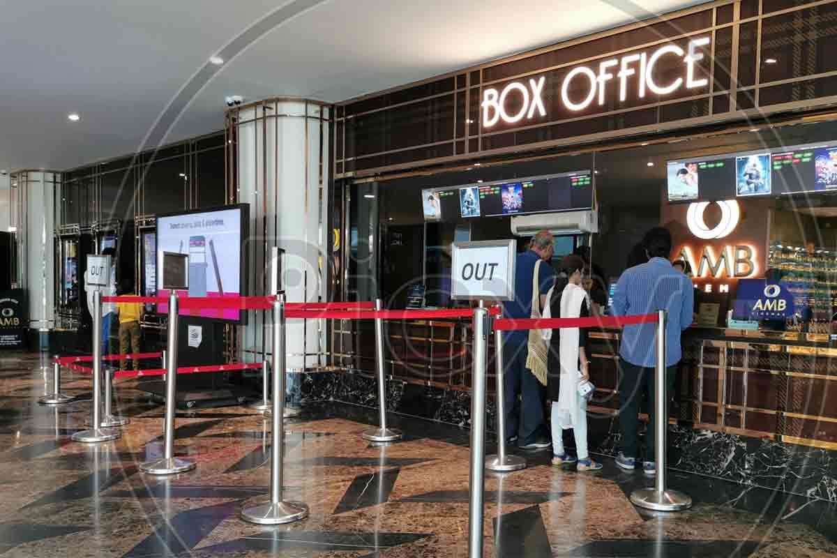 టికెట్ రేట్లు పెంచుకోండి.. థియేటర్స్ యాజమాన్యానికి హైకోర్టు గ్రీన్ సిగ్నల్..