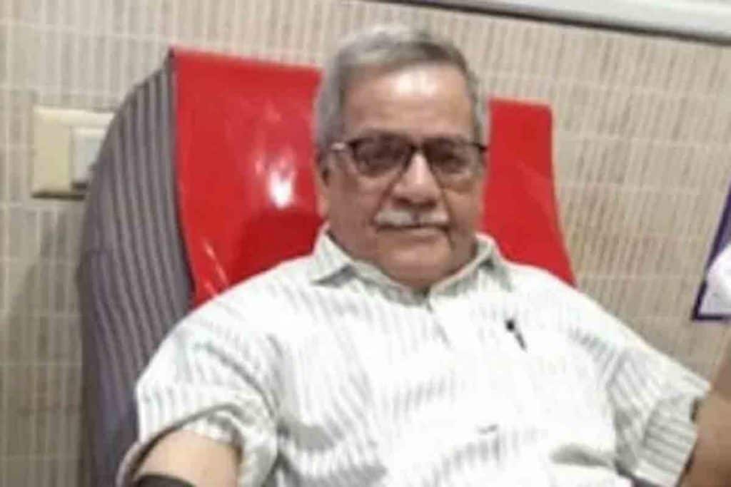 man from vizag donated blood 100 times to save lives