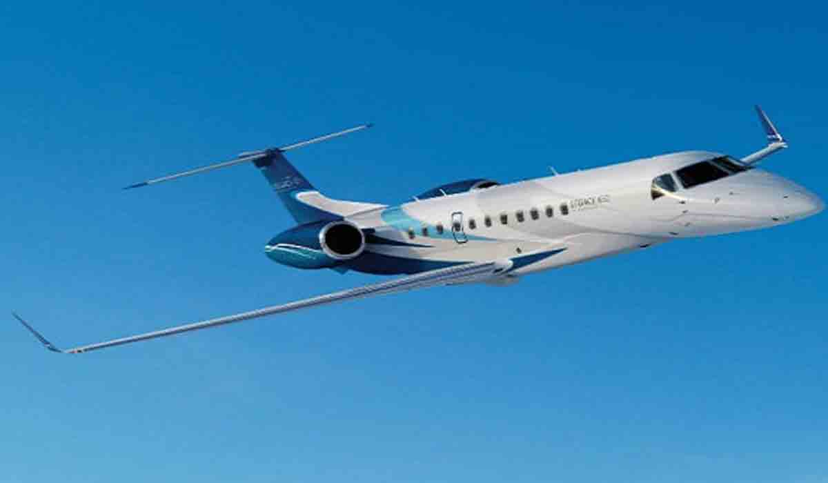 టేకాఫ్‌ అయిన 15 నిమిషాలకే కుప్పకూలిన విమానం.. 9 మంది మృతి