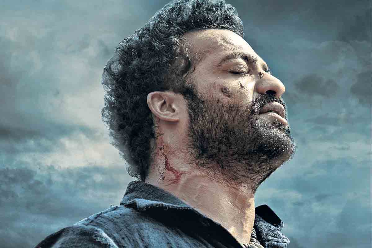 Komuram Bheemudo song l సూర్యుడిలా రగిలే భీముడు