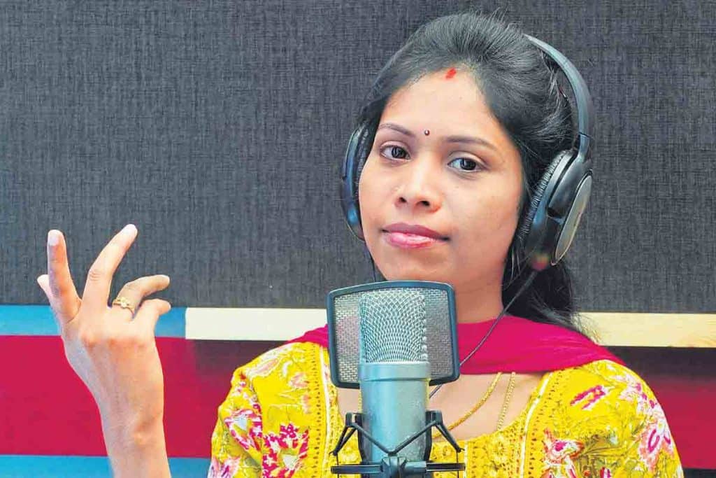  Folk singer  Padmavati | Folk singer mounika yadav