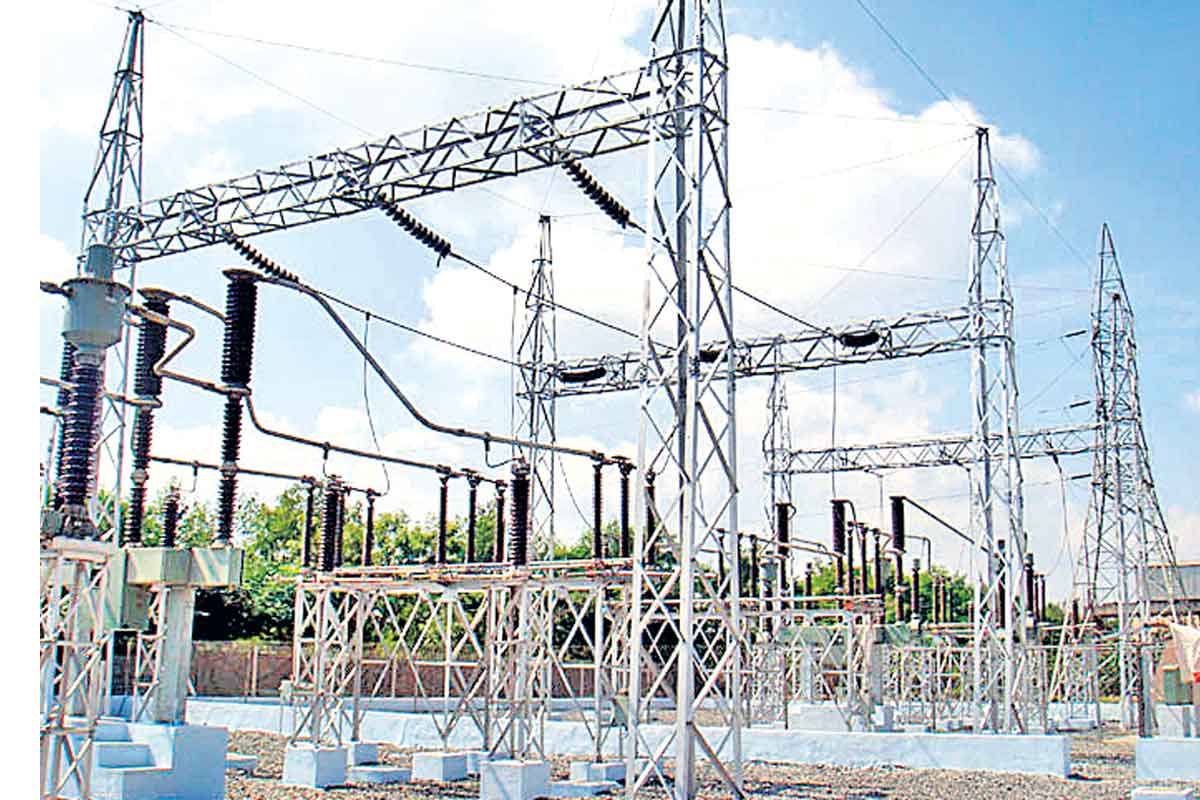 డిస్కంల ఆదాయ లోటు 10,928 కోట్లు