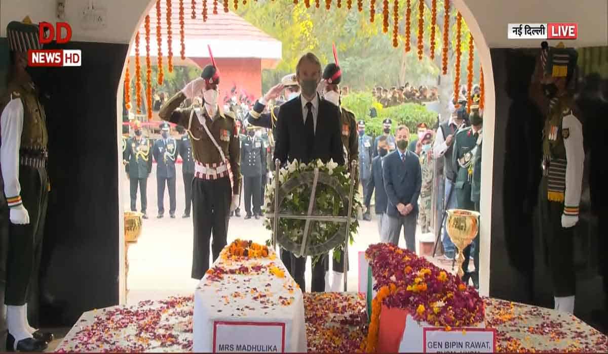 మ‌హాసైన్య నాయ‌కుడికి మ‌హానివాళి ..  శ్ర‌ద్ధాంజ‌లి ఘ‌టించిన విదేశీ అంబాసిడ‌ర్లు, సైన్యాధిప‌తులు