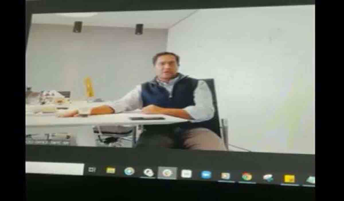 Zoom call | 900 మంది ఉద్యోగులను ఒక్క జూమ్ కాల్‌తో తొలగించిన బాస్