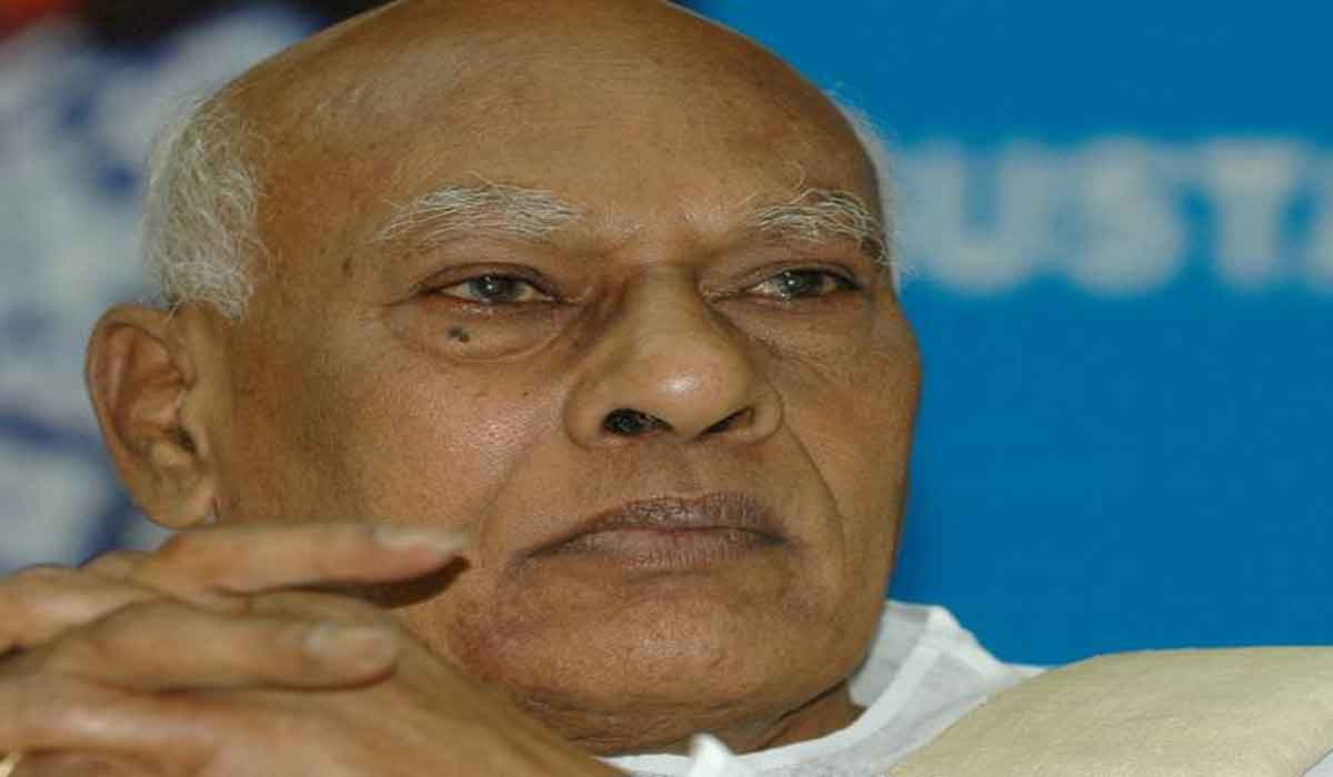 చెక్కుచెద‌ర‌ని రికార్డు..  16 సార్లు రాష్ట్ర బ‌డ్జెట్ ప్ర‌వేశ‌పెట్టిన రోశ‌య్య‌