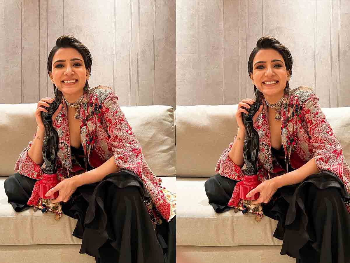 Samantha: రాజీ పాత్ర‌కు ముంబైలో అవార్డ్ అందుకున్న స‌మంత‌
