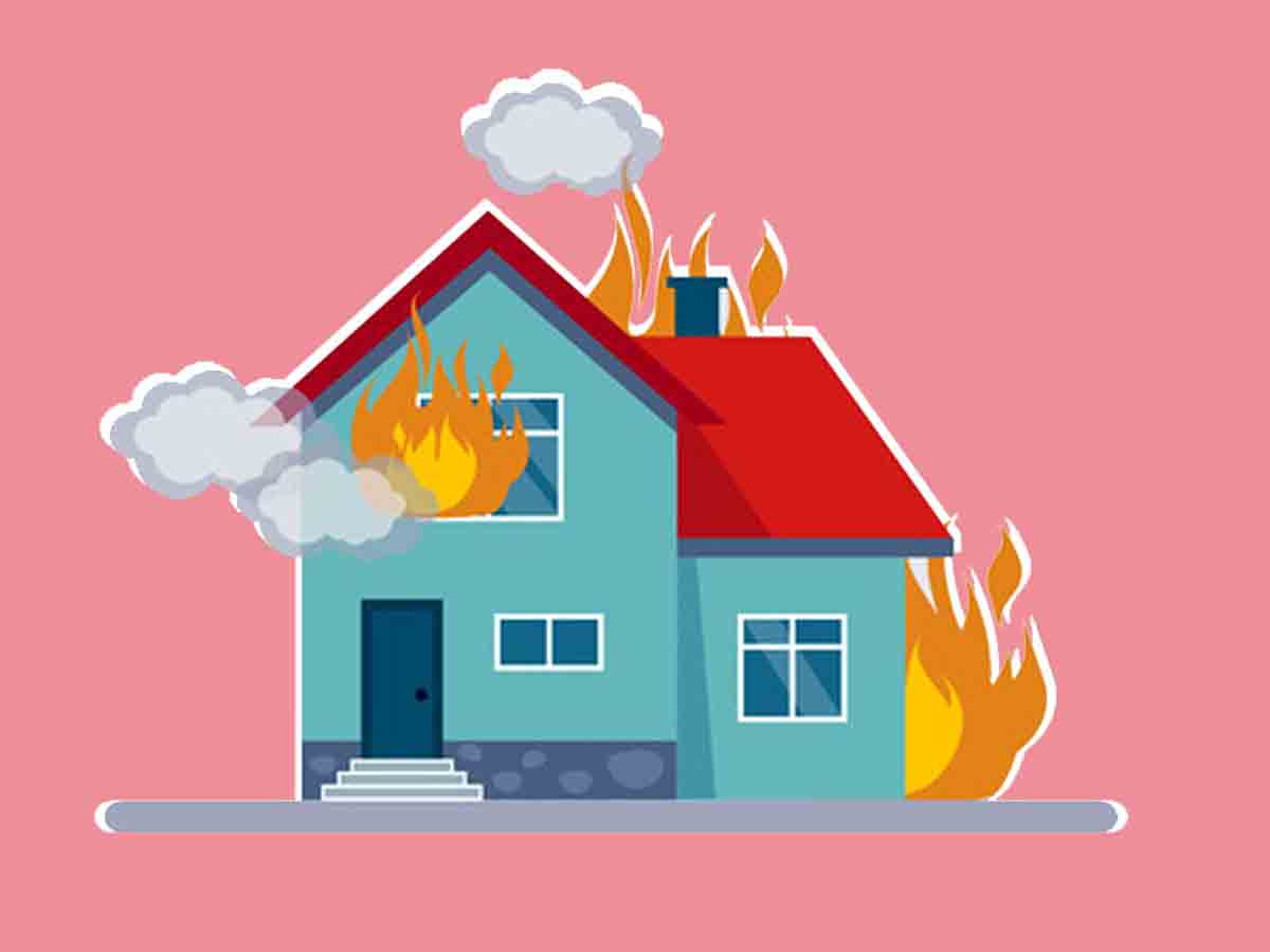 Yadadri : విద్యుదాఘాతంలో ఇళ్లు దగ్ధం..