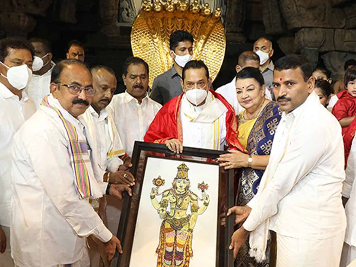 Sri Lanka Prime Minister | శ్రీవారి సేవలో శ్రీలంక ప్రధాని రాజపక్సే..