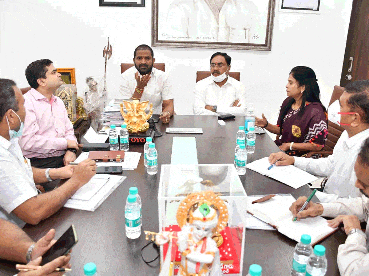 గుడుంబా రహిత రాష్ట్రంగా తీర్చిదిద్దాలి : మంత్రి శ్రీనివాస్‌ గౌడ్‌