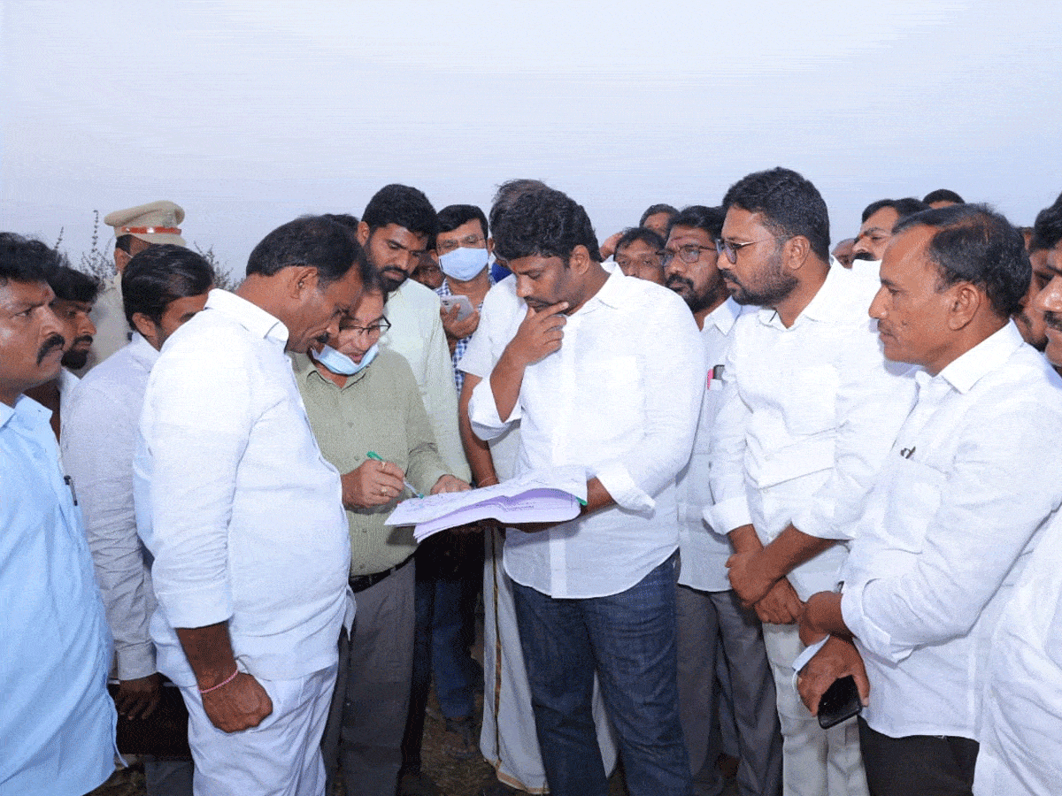 తెలంగాణ ఖ్యాతిని చాటేలా ప్రాణ‌హిత పుష్కరాలు : విప్‌ బాల్క సుమన్‌