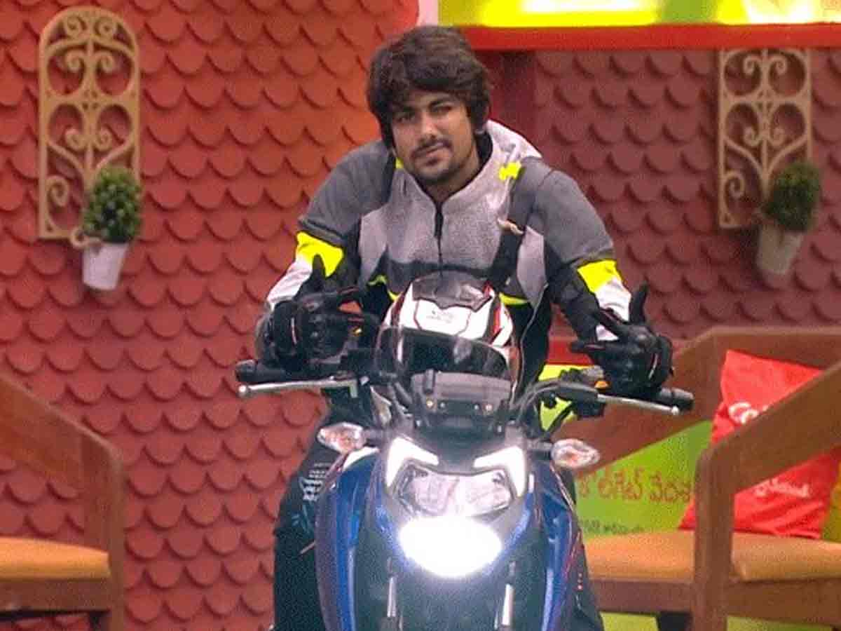 Sunny: కాజ‌ల్ విఫ‌ల‌మైందంటూ సిరి ఫైర్..బైక్ ఎక్కి ఫోజులు ఇచ్చిన స‌న్నీ