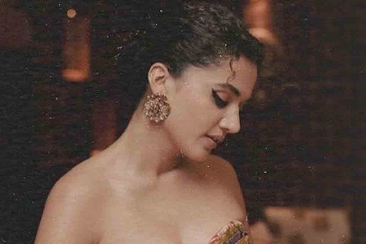 తాప్సీ .. రిసైకిల్డ్‌ డ్రెస్‌!