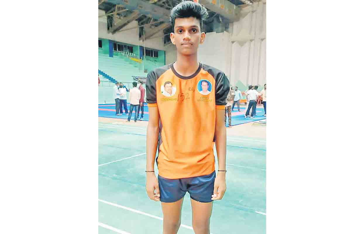 జాతీయ స్థాయి కబడ్డీ పోటీలకు వంశీ