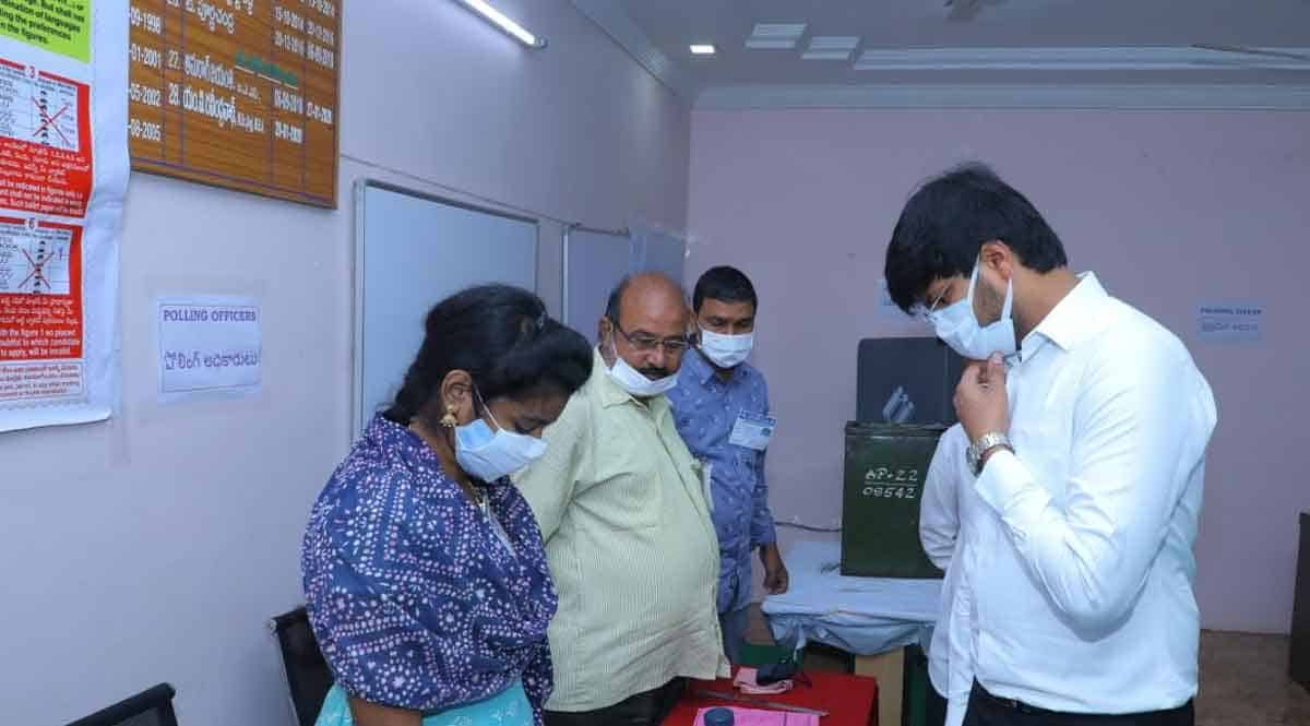 MLC elections | ప్రశాంతంగా ముగిసిన ఎమ్మెల్సీ ఎన్నికలు ..