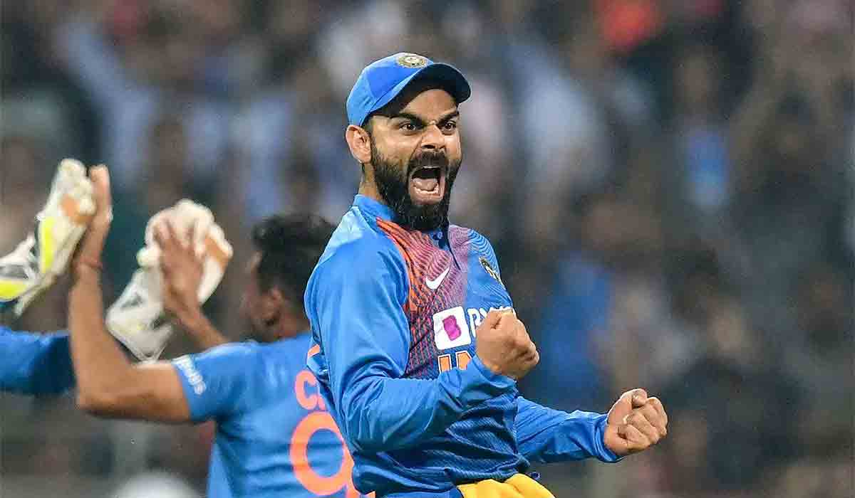 Virat Kohli: కొహ్లీ అరుదైన రికార్డు..  ధోనీని వెనక్కునెట్టిన టీమిండియా కెప్టెన్