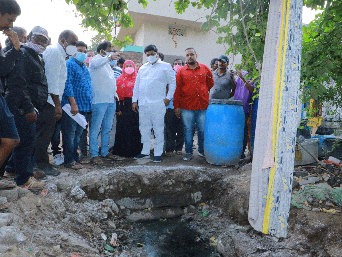 వరంగల్ తూర్పు నియోజక వర్గంలో విస్తృతంగా పర్యటించిన ఎమ్మెల్యే నన్నపనేని