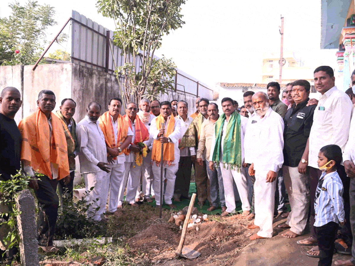 యువత సామాజిక సేవలో ముందుండాలి : ఎమ్మెల్యే మహిపాల్‌రెడ్డి