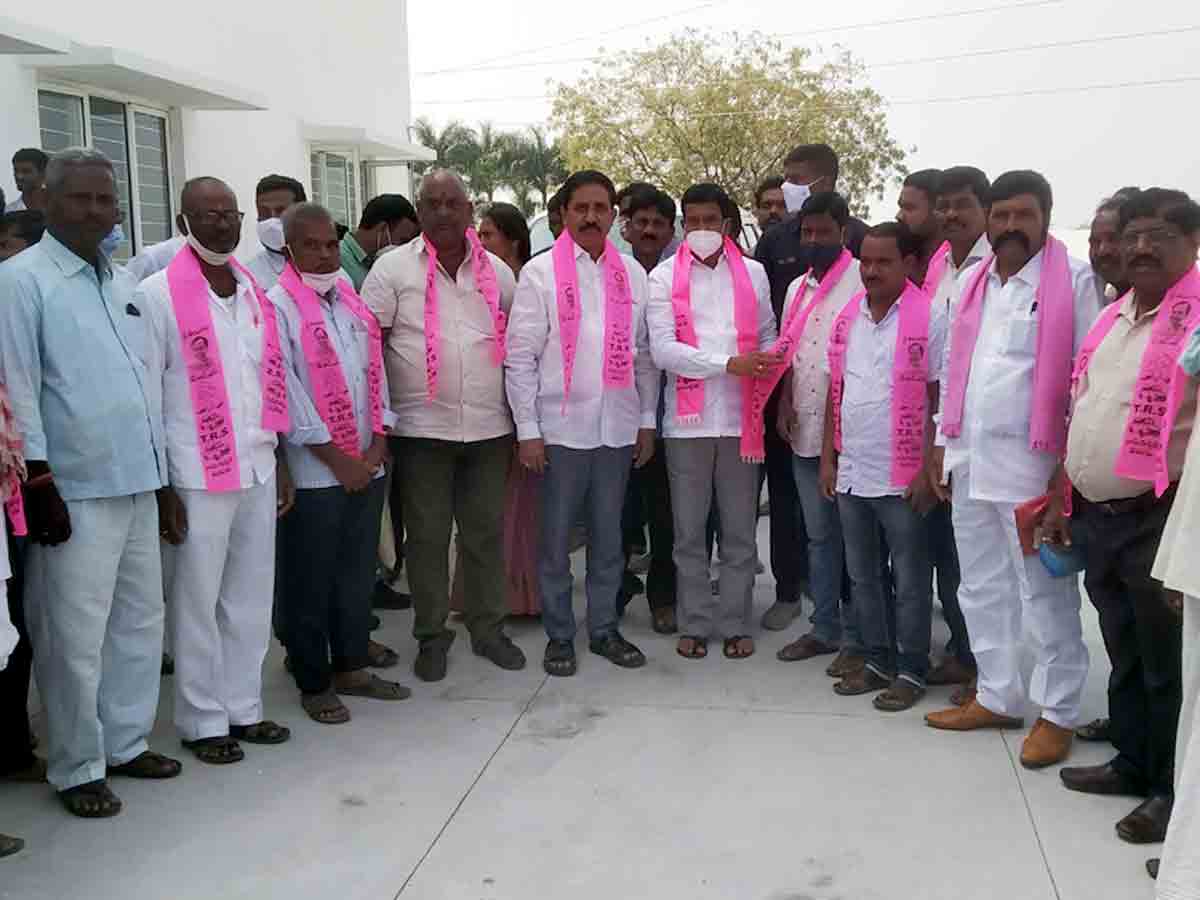 TRS : కాంగ్రెస్ నుంచి టీఆర్‌ఎస్‌లోకి వలసలు..