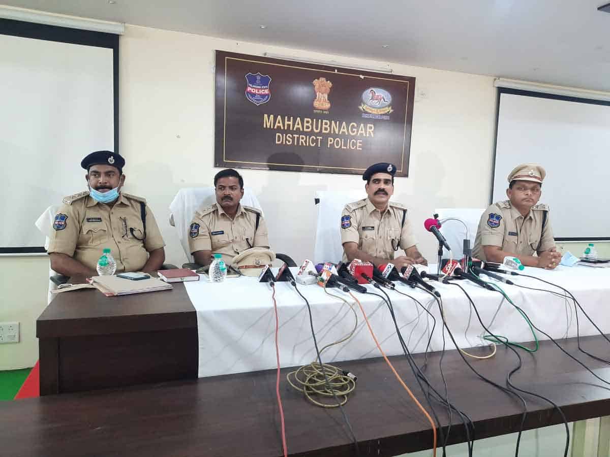 నిరంతరం నిఘా