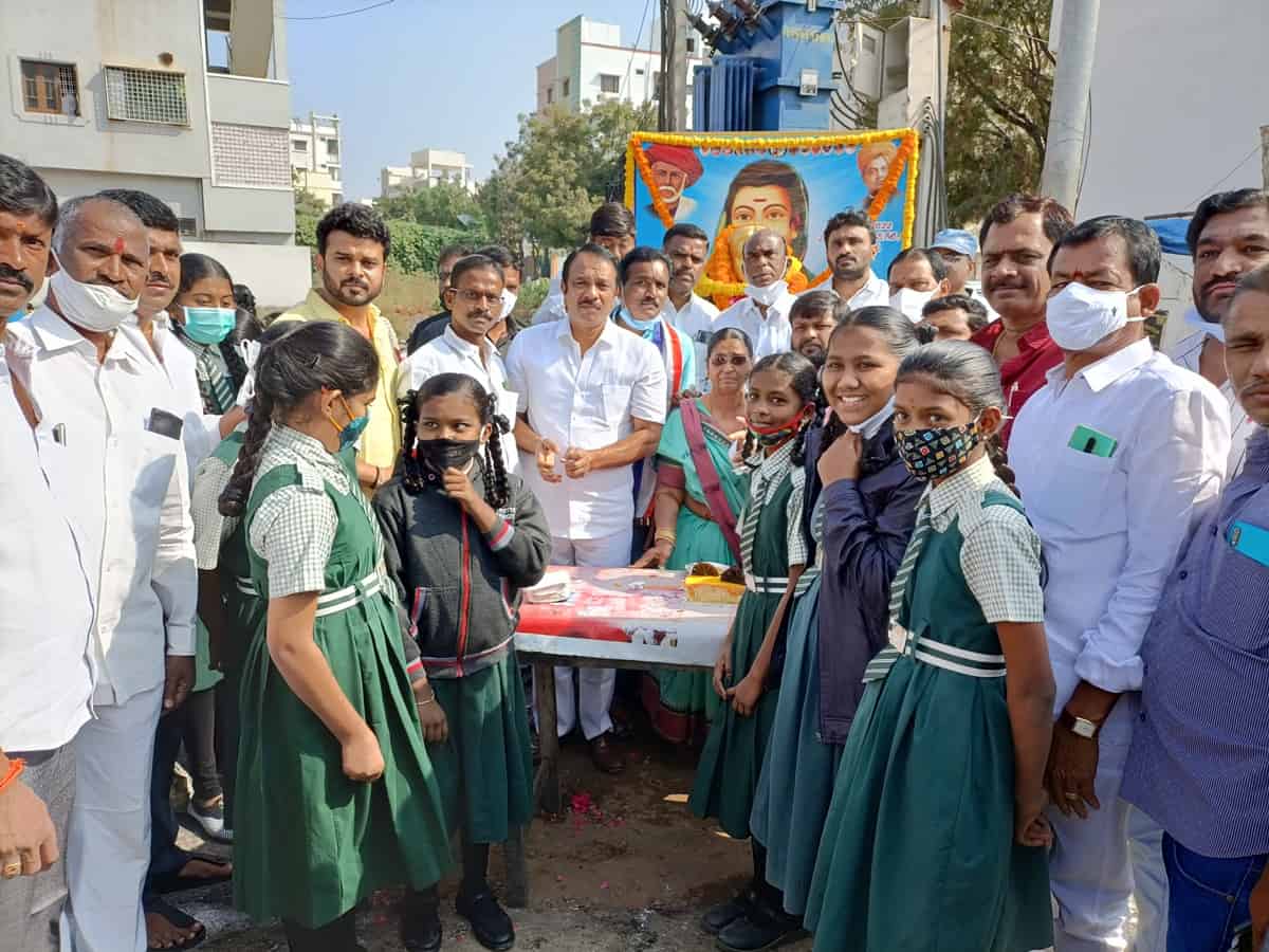 Savitribai Phule | సావిత్రిబాయి పూలే ఆశయాలకు అనుగుణంగా పయనించాలి : ఎమ్మెల్యే దేవిరెడ్డి సుధీర్‌రెడ్డి