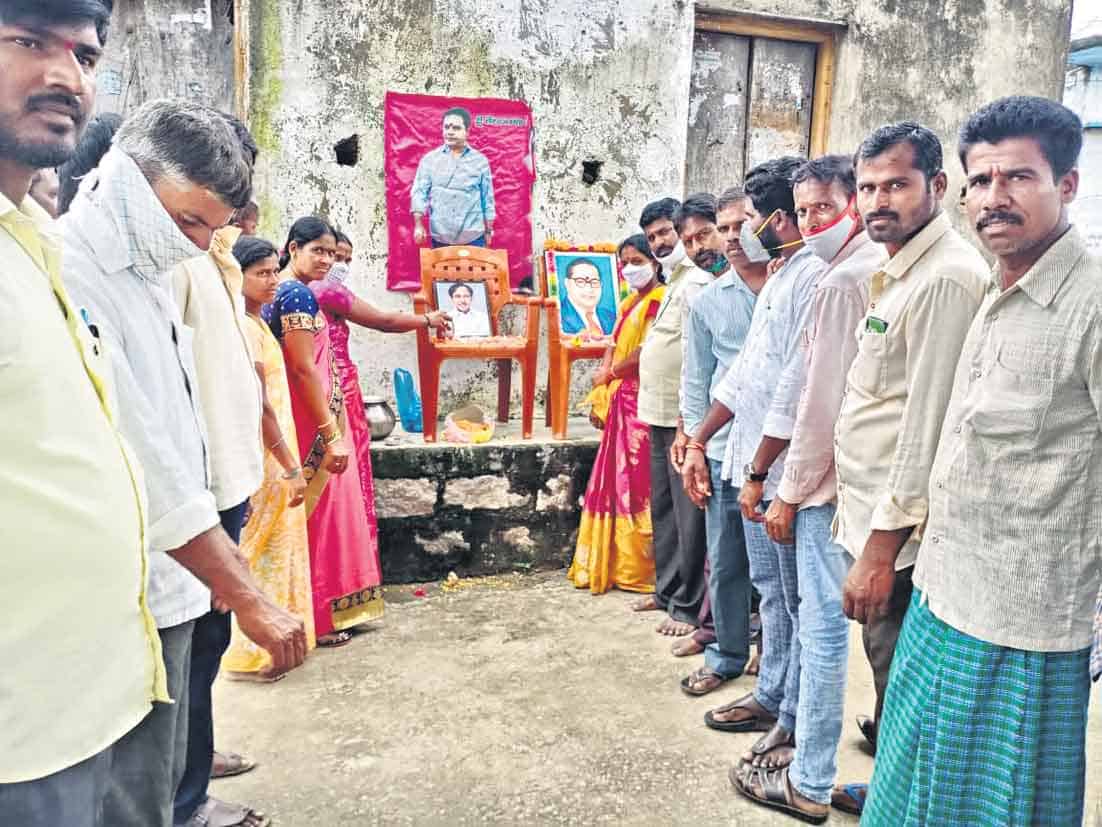 సీఎం కేసీఆర్‌ రైతును రాజు చేసిండు..