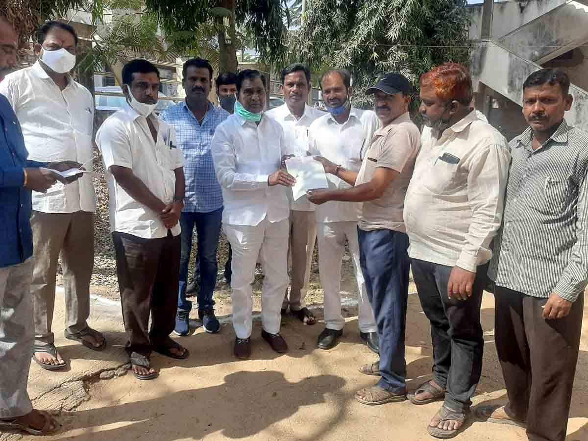 CMRF : సీఎం సహాయనిధి పేదలకు వరం.. ఎమ్మెల్యే అంజయ్యయాదవ్‌