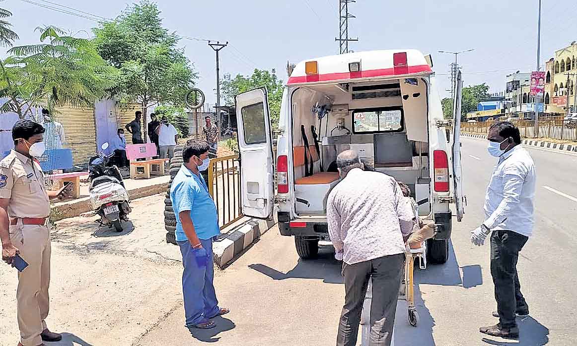 సేవలకు మైత్రీ