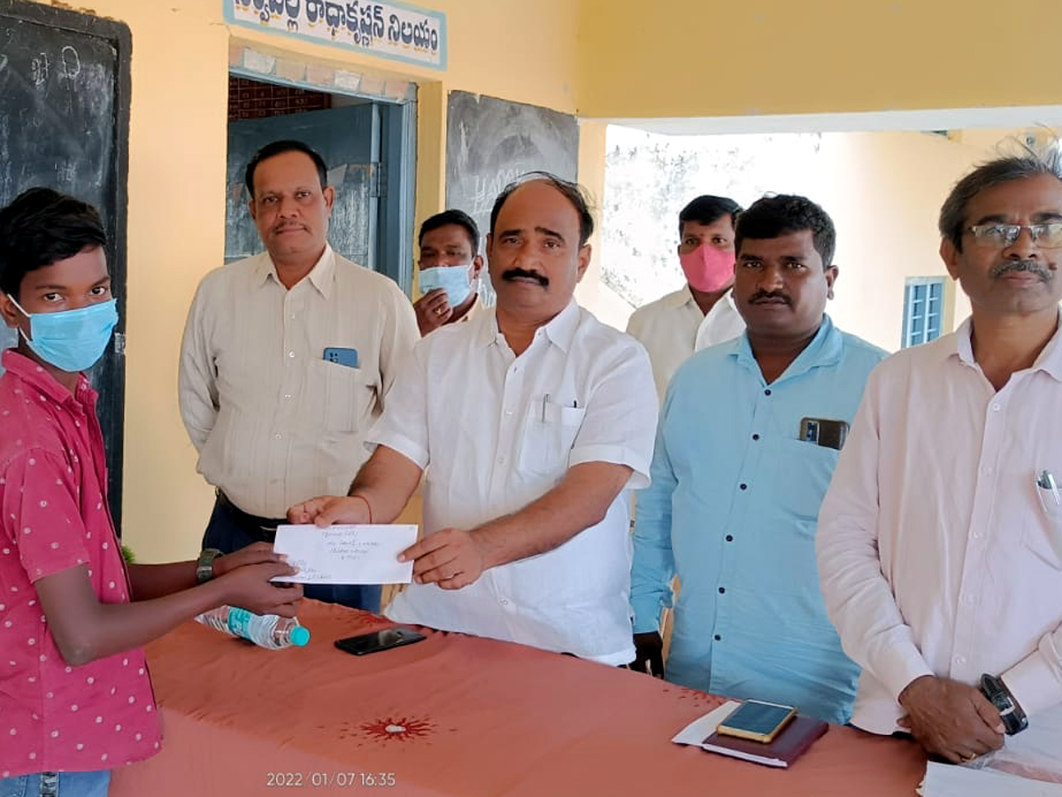 Rythu bandhu : దేశంలోనే అత్యుత్తమ పథకం రైతుబంధు.. స్టేట్‌ ఫుడ్‌కమిషన్‌ సభ్యుడు గోవర్థన్‌రెడ్డి