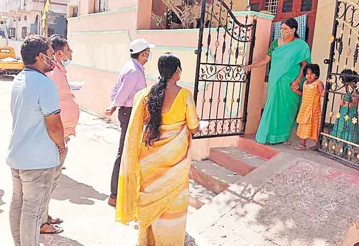 రెండోరోజూ 75,571 ఇండ్లలో జ్వర సర్వే