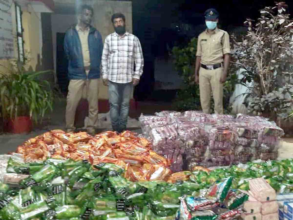 Crime : టాస్క్‌పోర్స్‌ దాడుల్లో.. పట్టుబడ్డ గుట్కా ప్యాకెట్లు