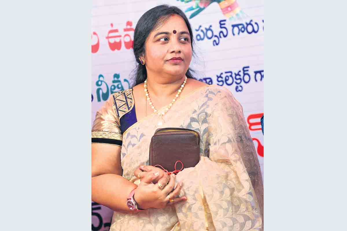 శ్రమతో..సౌందర్య పరిశ్రమ