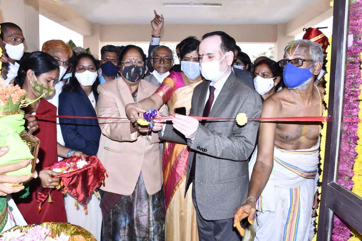 ప్రతిఒక్కరికీ సమ న్యాయం