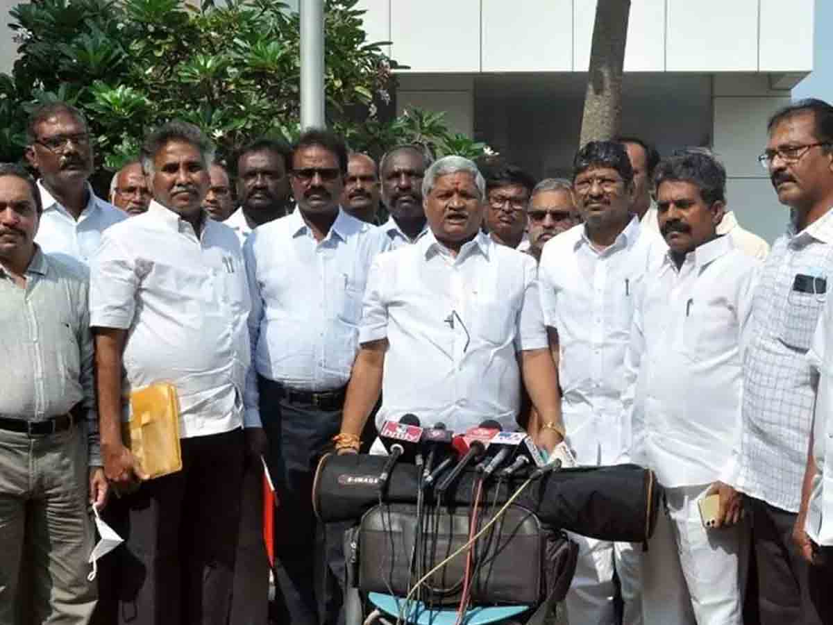 ఏపీ ప్రభుత్వానికి సమ్మె నోటీసు అందజేత..