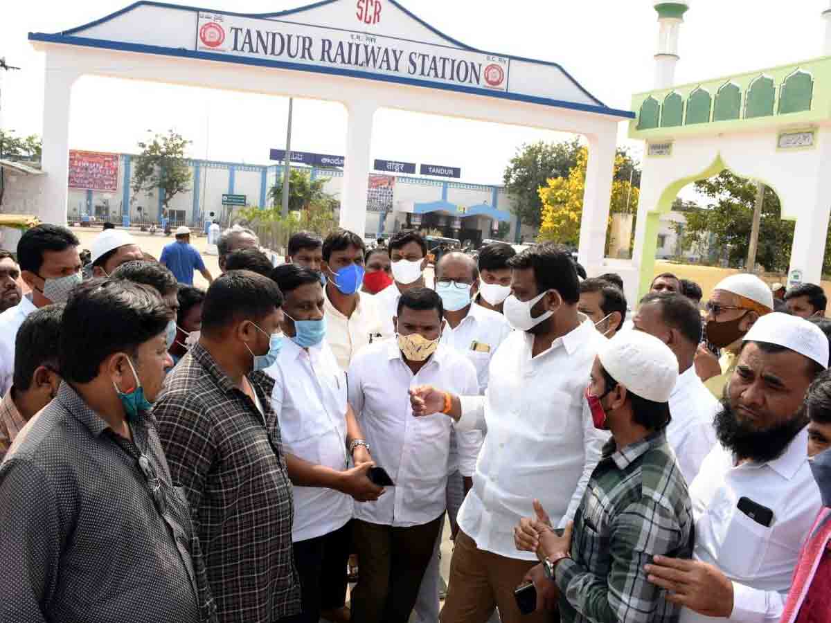 Tandur : రోడ్డు విస్తరణ పనులు వేగంగా పూర్తి చేస్తాం.. ఎమ్మెల్యే రోహిత్‌రెడ్డి