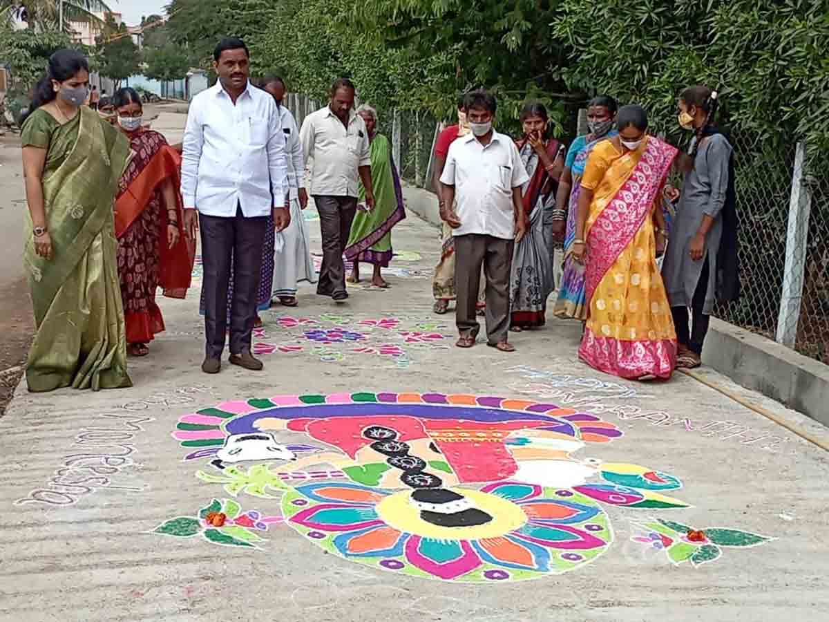 Parigi : విజేతలకు బహుమతుల ప్రదానం…