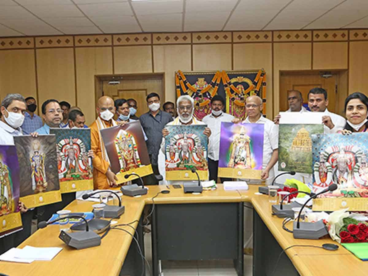 అమెజాన్‌లో టీటీడీ క్యాలెండ‌ర్లు, డైరీలు అధిక ధరలకు విక్రయిస్తున్న వ్యక్తిపై ఫిర్యాదు..