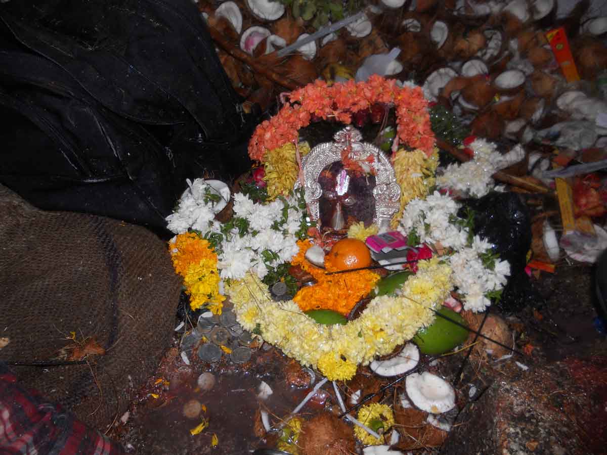 భక్తుల కొంగుబంగారం.. రామలింగేశ్వరస్వామి