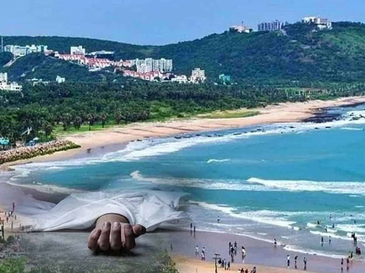 ఆర్కే బీచ్‌లో గల్లంతైన అజీజ్‌ మృతదేహం లభ్యం..
