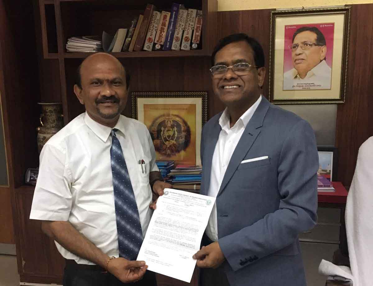 టీఎస్‌ పీఈసెట్‌ మళ్లీ మహాత్మాకే..