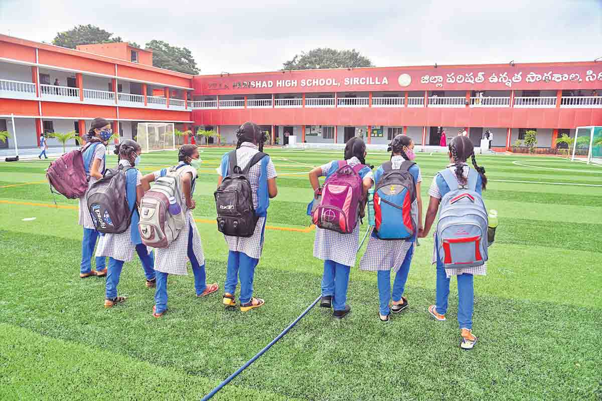 ‘అందరి బడి’లో ఆంగ్ల విద్య