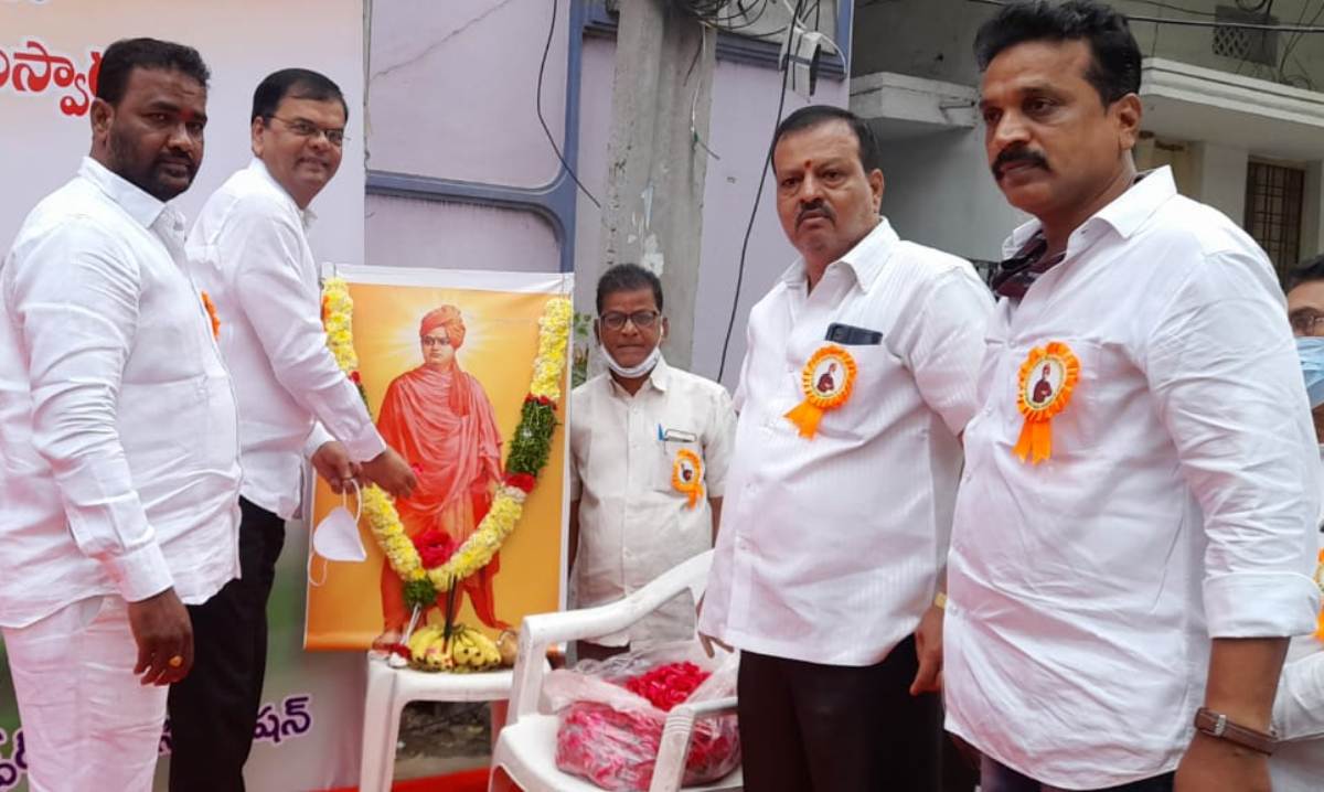 Vivekananda jayanti| వివేకానందుని జీవితం యువశక్తికి స్ఫూర్తి : ఎమ్మెల్యే కాలేరు వెంకటేశ్‌