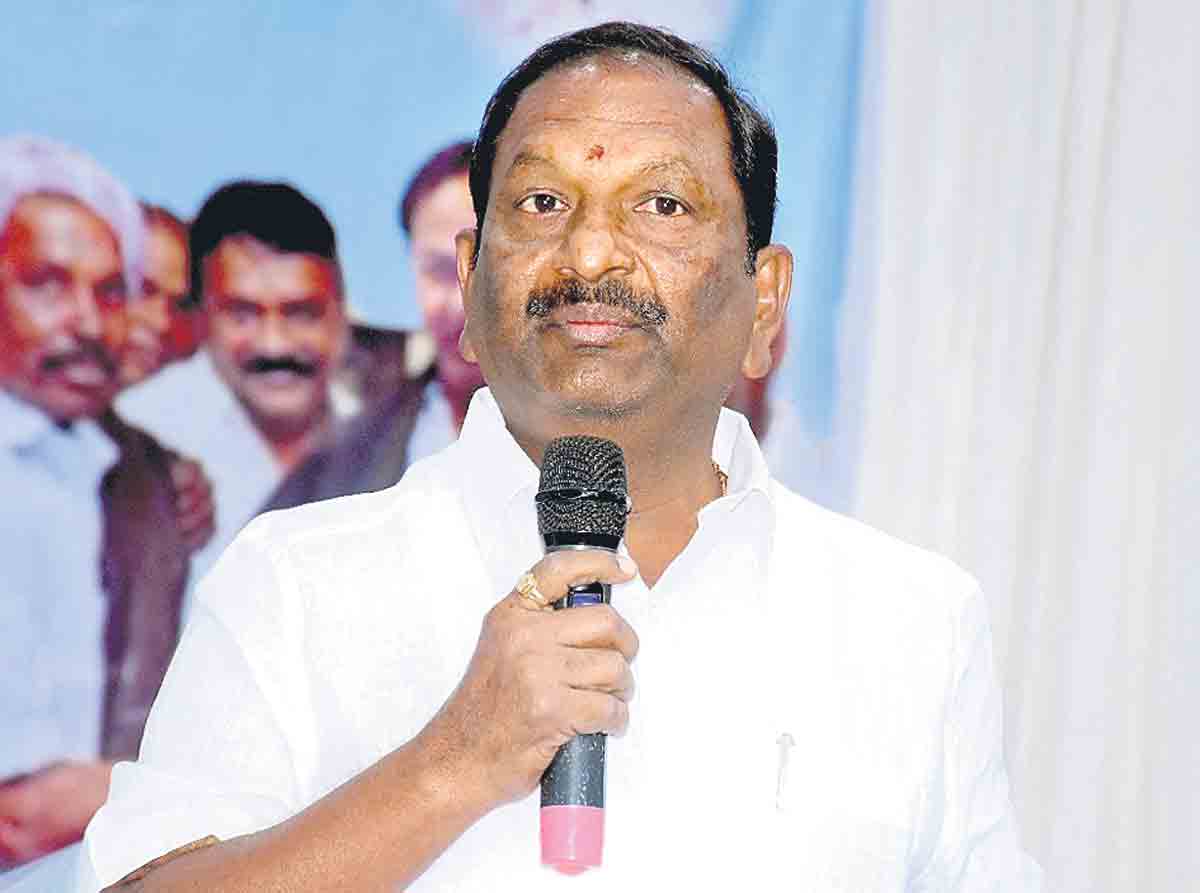 మోదీ సర్కారు.. రైతుల మోసకారి